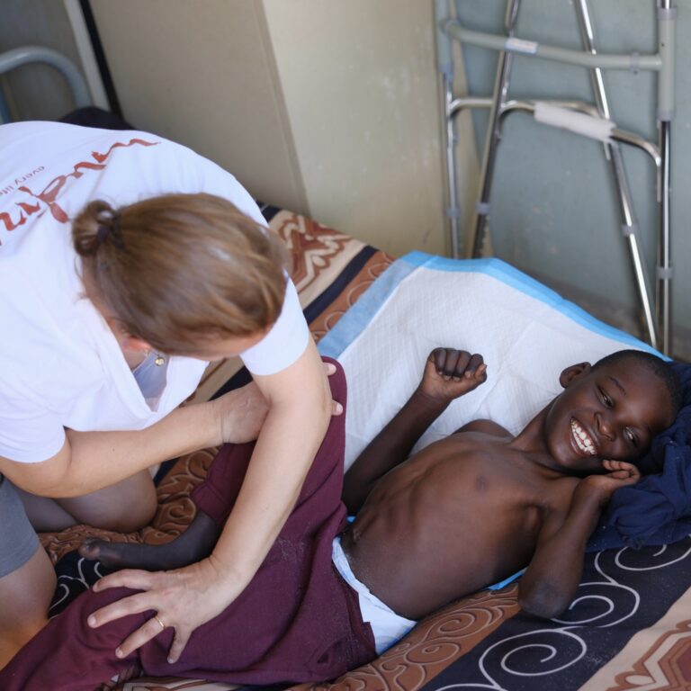 225A230B A2C6 4FF1 A7AF FDF404584EA7